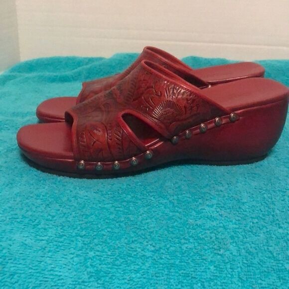 Cole Haan Sandal  - Picture 4 of 8